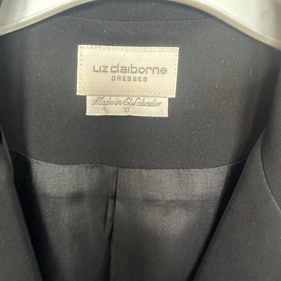 EUC - Liz Claiborne Suit (Skirt And Blazer) US Size 10 - Picture 2 of 10